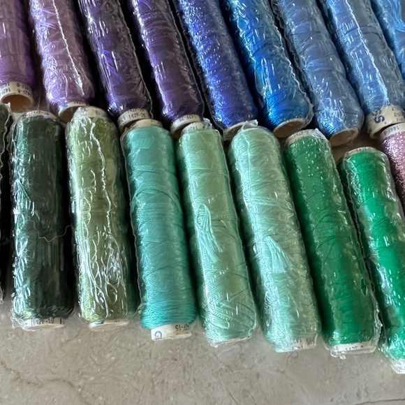 54 Spools of Ribbon Thread/Floss - Picture 9 of 14